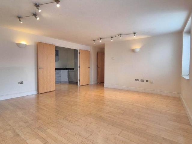 Friars Street, Ipswich 3 bed apartment to rent £1,225 pcm £283 pw