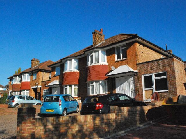 Friars Place Lane, London W3, 4 bed semi detached house to rent, £4,500 pcm | PrimeLocation
