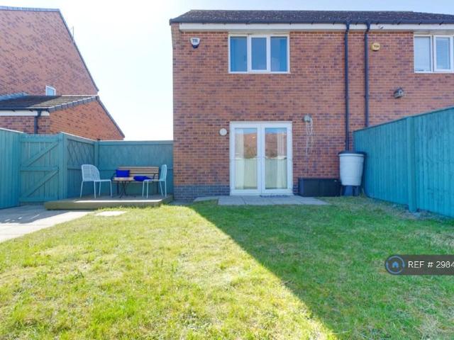 Friars Way, Newcastle Upon Tyne, NE5 3 bed semi detached house to rent £1,250 pcm £288 pw