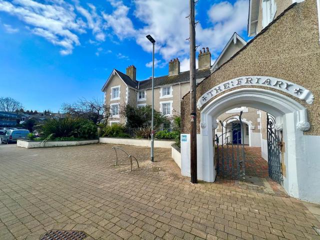 Friary Close, Southsea, PO5 1 bed flat to rent £1,000 pcm £231 pw