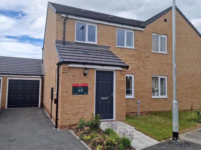 Frickley Drive, South Elmsall, Pontefract WF9, 3 bed semi detached house to rent, £1,295 pcm | PrimeLocation