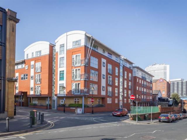 Friday Bridge, Berkley Street, City. 1 bed apartment to rent £1,000 pcm £231 pw