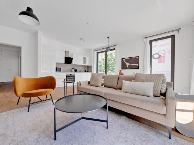 Friedrichshain 2BR, Central Location, Berlin Amsterdam Apartments for Rent