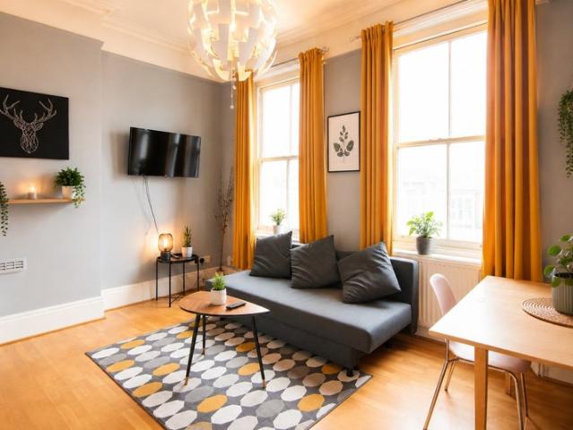 Friendly Furnished 1 bed flat from 14th Oct