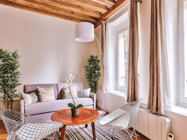 Friendly Retreat near Notre Dame
