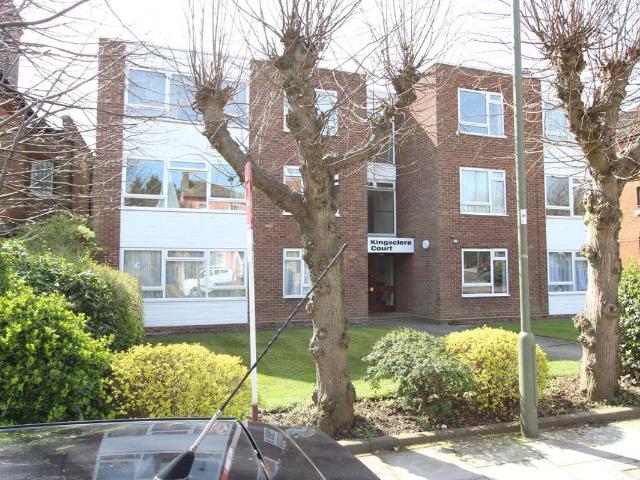 Friern Park, London N12, 2 bed flat to rent, £1,750 pcm | PrimeLocation