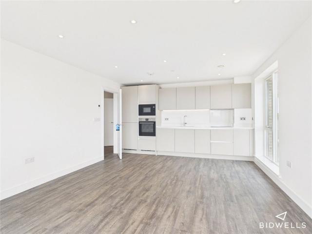 Frilford House, 6 Munda Way, Oxford OX2, 2 bed flat to rent, £2,350 pcm | PrimeLocation