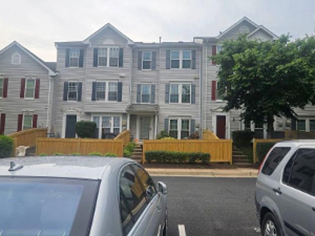 Fringe Tree Ln