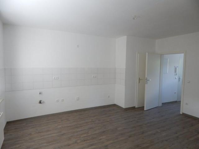Frisch komplett renovierte 2 Raumwohnung sucht neue Mieter