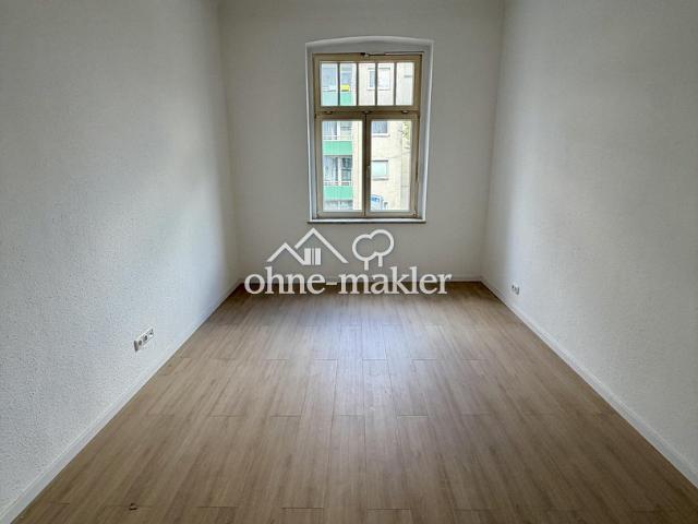 Frisch kernsanierte 1 Zimmer Wohnung mit Balkon & Fußbodenheizung in Ratingen Zentrum