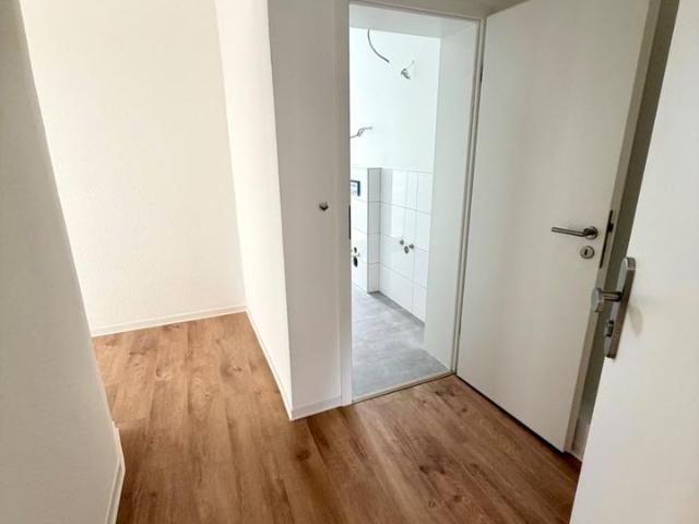 Frisch kernsanierte 2 Zimmer Wohnung Herzen von Pempelfort