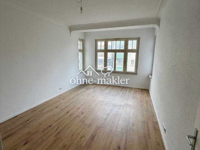 Frisch kernsanierte 2 Zimmer Wohnung mit Balkon & Fußbodenheizung in Ratingen Zentrum