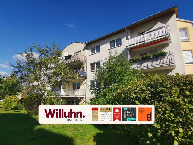Frisch in Renovierung: Geräumige 2RW mit Balkon, Wohnküche, TLB und Stellplatz im 1.OG in Böhlitz E