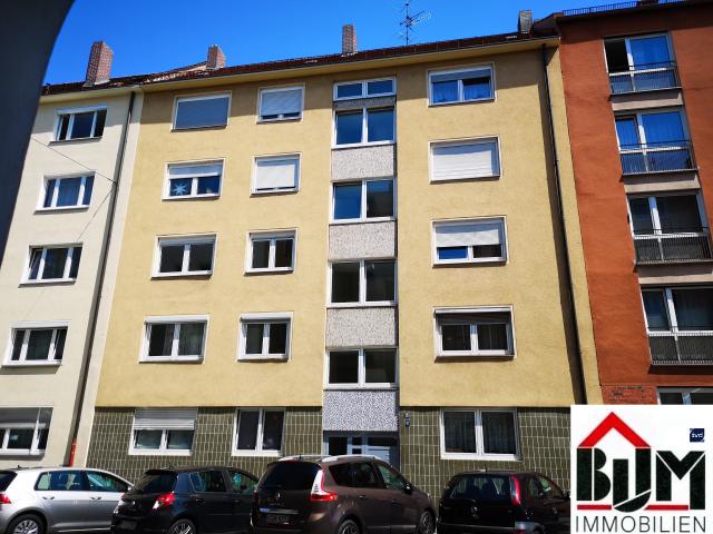 Frisch modernisiert hell gepflegt Balkon neue Bad mit Fenster