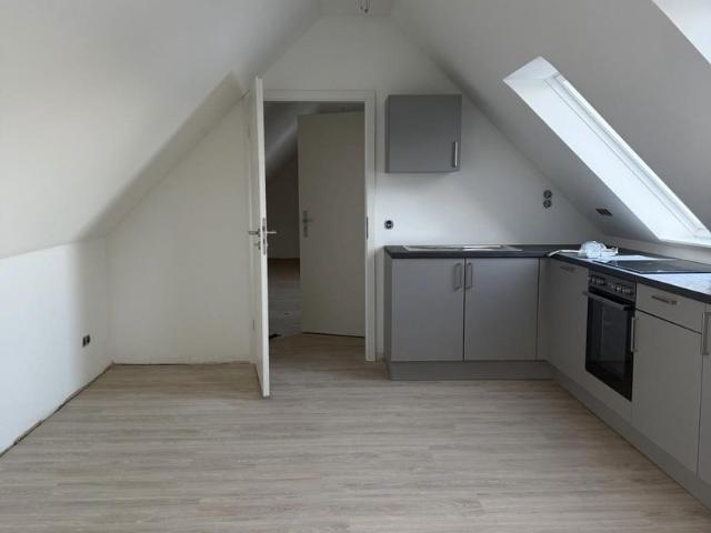 Frisch modernisierte 2,5 Zimmer Dachgeschosswohnung in Salzhausen