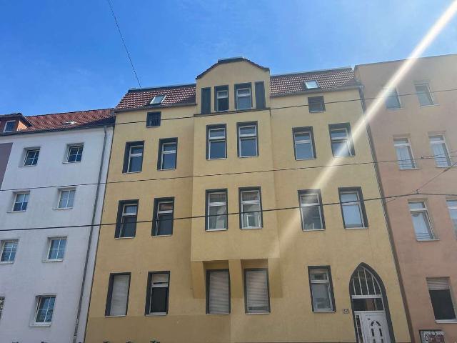 Frisch modernisierte 3 Raumwohnung mit großer Wohnküche und Balkon!