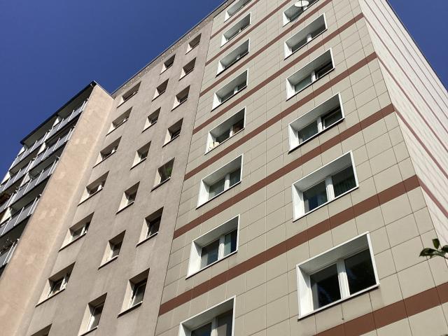 Frisch modernisierte Wohnung am Plaza Marzahn mit Balkon Ideal für 1 bis 2 Personen