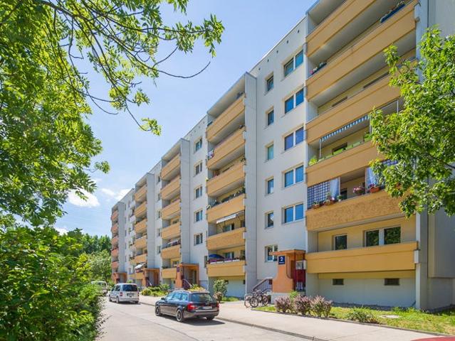 Frisch modernisierte Familienwohnung mit Duschbad und großem Balkon