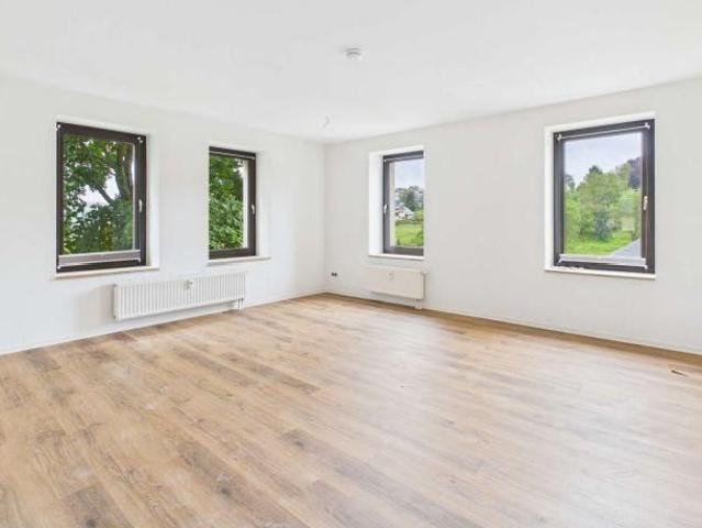 Frisch saniert! 5,5 Raum Wohnung im Zentrum von Schönheide