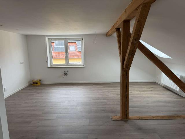 Frisch saniert & bezugsbereit: Attraktive 3‑Zimmer Dachgeschosswohnung
