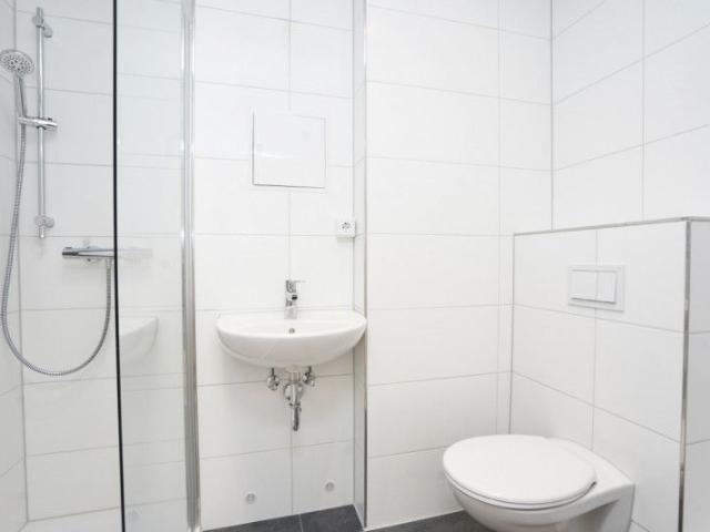 Frisch saniert / Große Küche / 2 Bäder