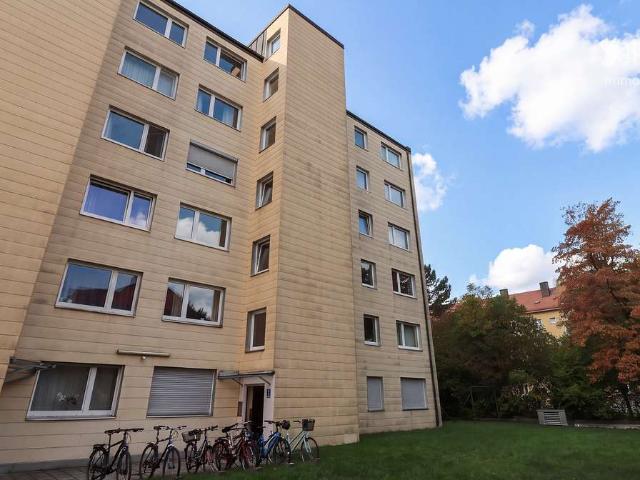 Frisch saniert: Helle 2,5 Zi Whg. mit Südbalkon in München Giesing
