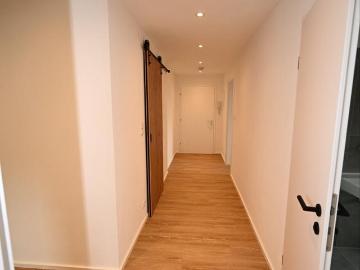 Frisch saniert: Helle 3 Zimmer Wohnung