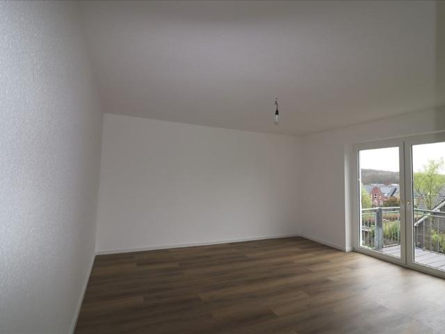 Frisch saniert in Inrath: 3 Zi. Wohnung mit Balkon in der 2. Etage, Inrather Str