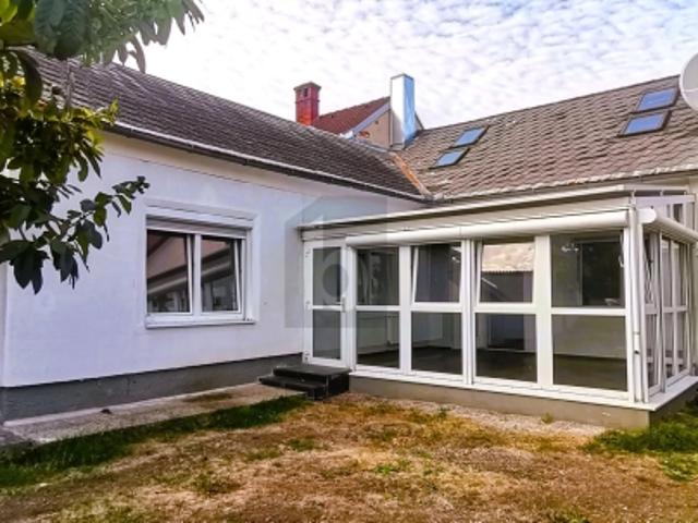 FRISCH SANIERT MIT GARTEN UND WINTERGARTEN