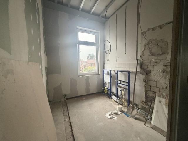 Frisch sanierte 3 Zimmer Wohnung in zentraler Innenstadtlage mit Südwest Loggia