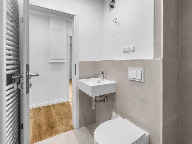 Frisch sanierte 3 Zimmer Wohnung mit Balkon
