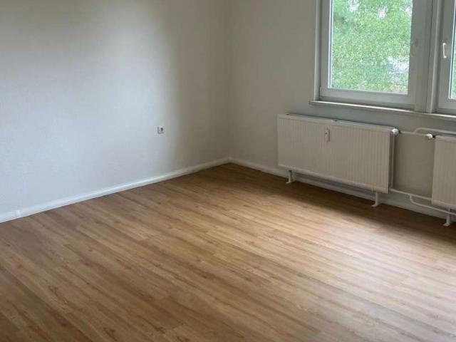 Frisch sanierte 3 Raum Wohnung auf dem Land