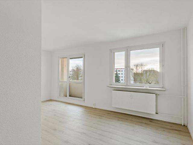 Frisch sanierte 3 Raumwohnung mit Balkon und Aufzug