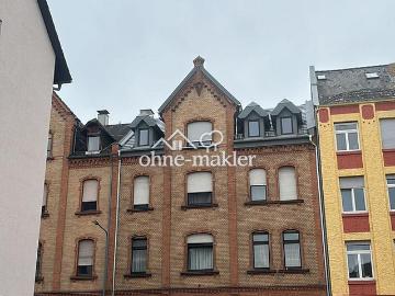 Frisch sanierte 1 ZKB Dachgeschosswohnung Frankfurt Höchst | Stellplatz | privat