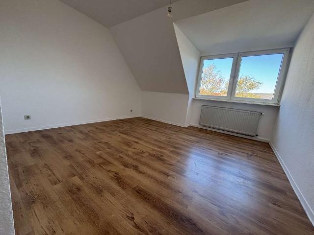 Frisch sanierte 2,5 Zimmer Dachgeschosswohnung in Essen Altendorf