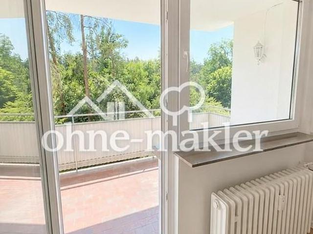 Frisch sanierte 2. Zi. Whg. mit großem Sonnenbalkon in Neu Isenburg