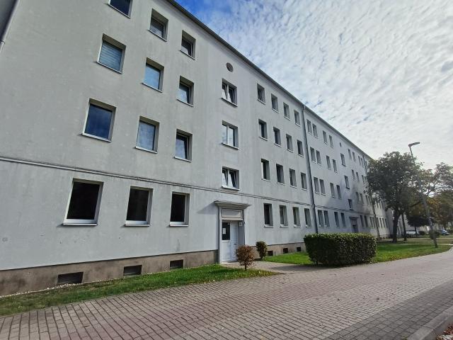 Frisch sanierte 2 Zimmerwohnung im Erdgeschoss EG links