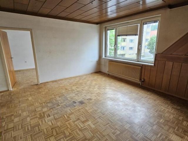 Frisch sanierte 2 Zimmerwohnung im ersten Stock