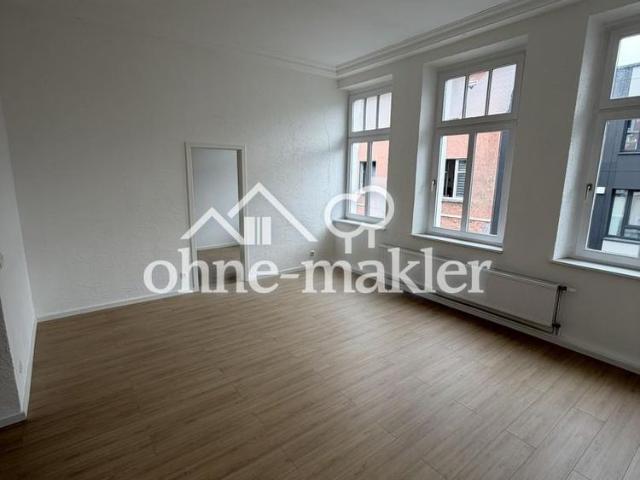 Frisch sanierte 2 Zimmer Altbauwohnung