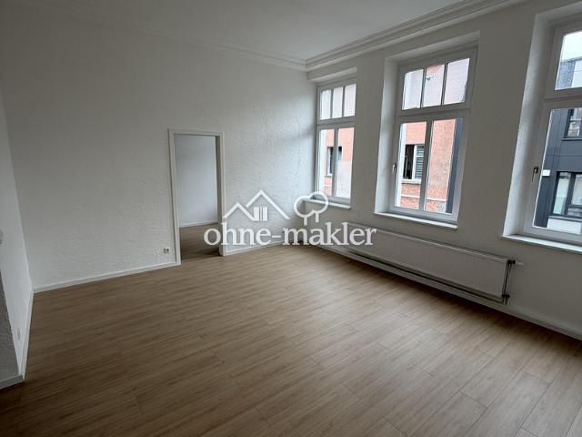 Frisch sanierte 2 Zimmer Altbauwohnung