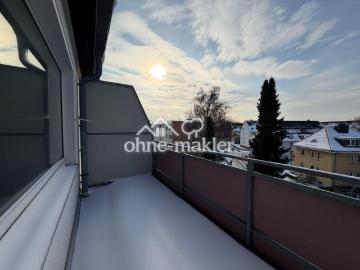 Frisch sanierte 2 Zimmer Wohnung mit Balkon