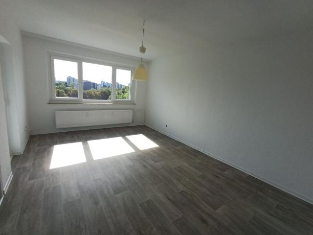 Frisch sanierte 2 ZW in der Helsinkistr. 88 in Kiel zu vermieten! Otto Stöben GmbH