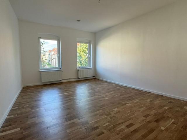 Frisch sanierte 2 Raumwohnung mit Einbauküche ! +Befristete Vermietung bis zum 30.09.2030