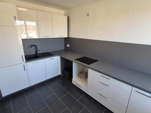 + + frisch sanierte 2Zimmer Whg. mit Einbauküche + +
