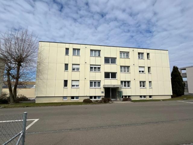 Frisch sanierte 4.5 Zimmer Wohnung an ruhiger Lage von Bronschhofen