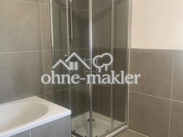 Frisch sanierte 4 Zimmer Dachgeschosswohnung mit Balkon & neuer Einbauküche