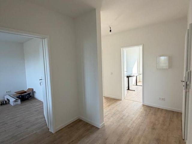 Frisch sanierte 4 Zimmer WG am Niddapark | Modern möbliert