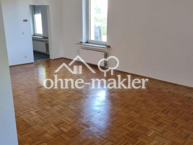 FRISCH sanierte, ebenerdige und freundliche 3 Zimmer Wohnung großem Garten in Recklinghausen Süd
