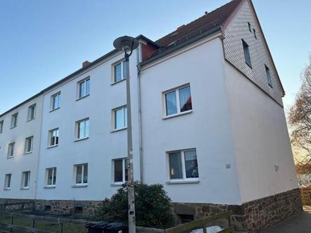 frisch sanierte Erdgeschoßwohnung mit Balkon in ruhiger zentrumsnaher Lage zu vermieten