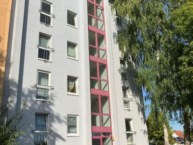 Frisch sanierte Erdgeschosswohnung mit Einbauküche WBS benötigt!
